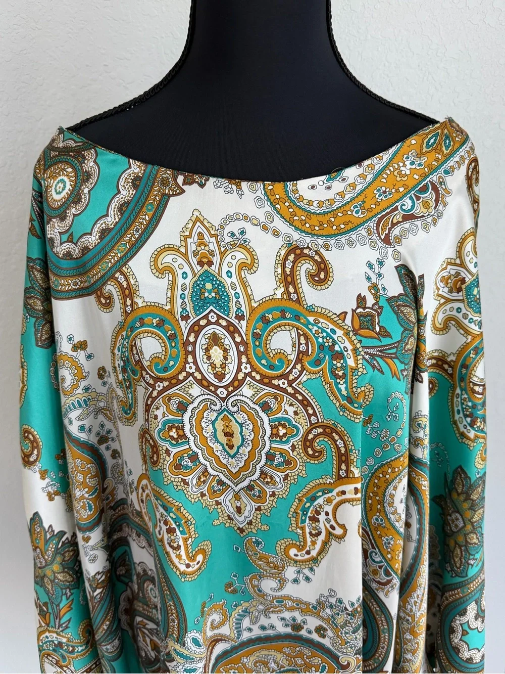 Casting‎ Women’s Silky Paisley Boatneck Blouse in Teal, Ivory & Gold Hues, OSFM - Picture 2 of 10